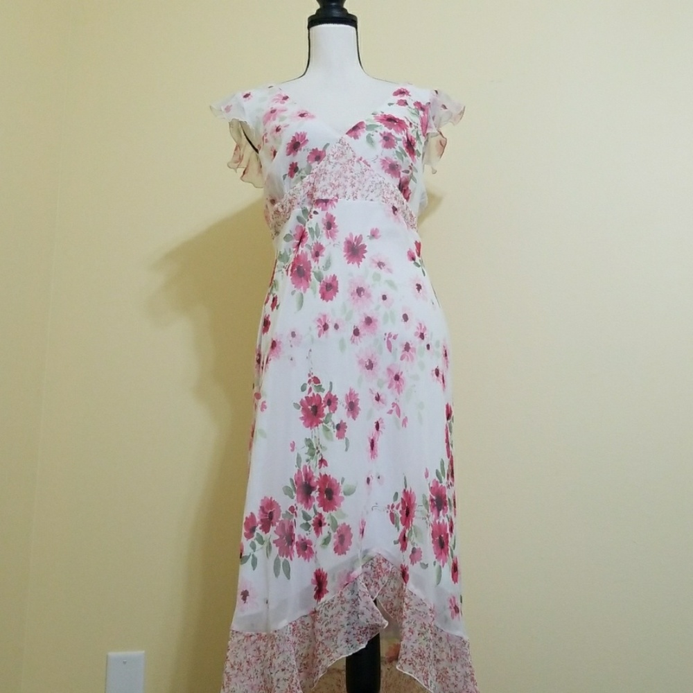 Lovely dress white floral dress